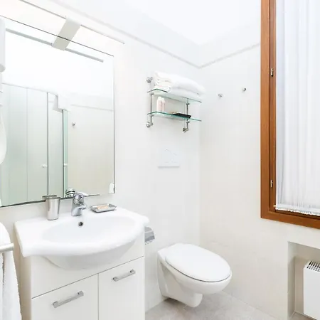 Ca' Foscolo Hotel apartamentowy 2*