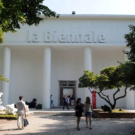 Apartahotel Ca' Foscolo 4*