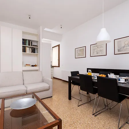Ca' Foscolo 4*