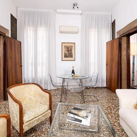 Aparthotel Ca' Foscolo Venice