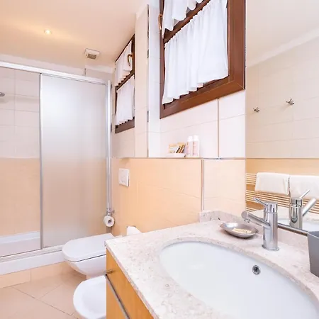 Aparthotel Ca' Foscolo 2*