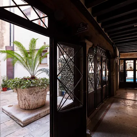 Ca' Foscolo 4* Veneza