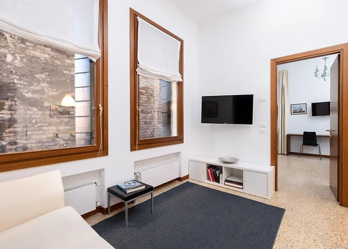 Ca' Foscolo Ξενοδοχείο με διαμερίσματα 4*