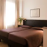 公寓式酒店 卡佛斯克罗公寓 4*