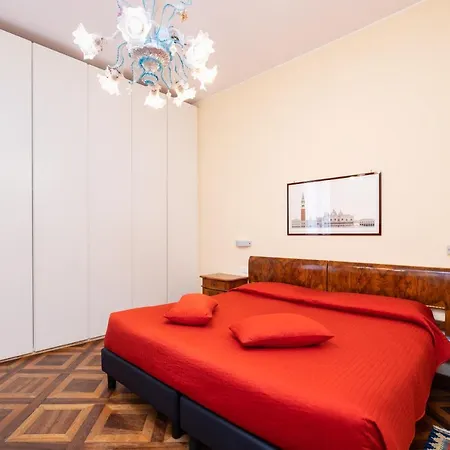 Ca' Foscolo Aparthotel