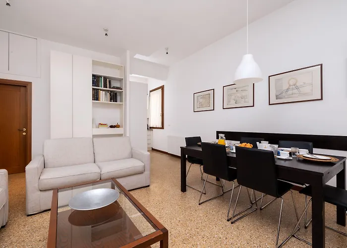 Ca' Foscolo 4*